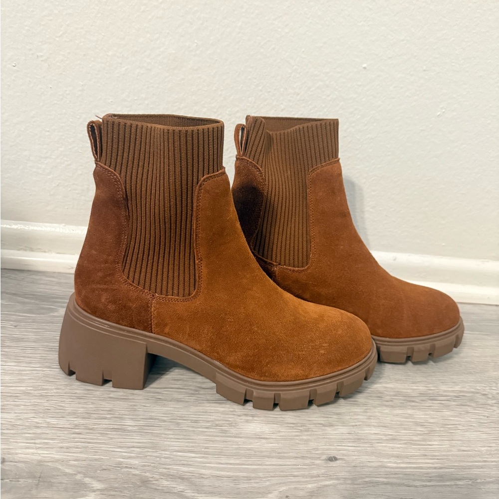 Steve Madden Hayle Ankle Suede Boot Chestnut Size 8.5